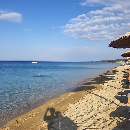 μικρός παράδεισος - Little Paradise